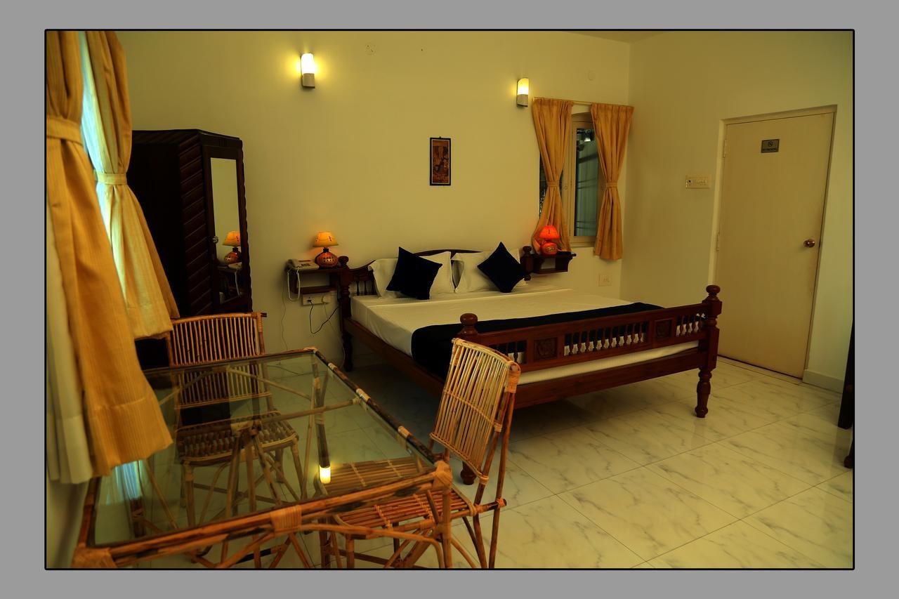 Le Capucin Hotel Pondicherry Exterior foto